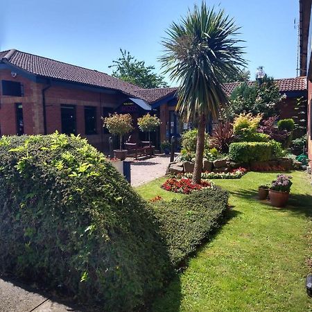 Redwings Lodge Dunstable Exterior foto